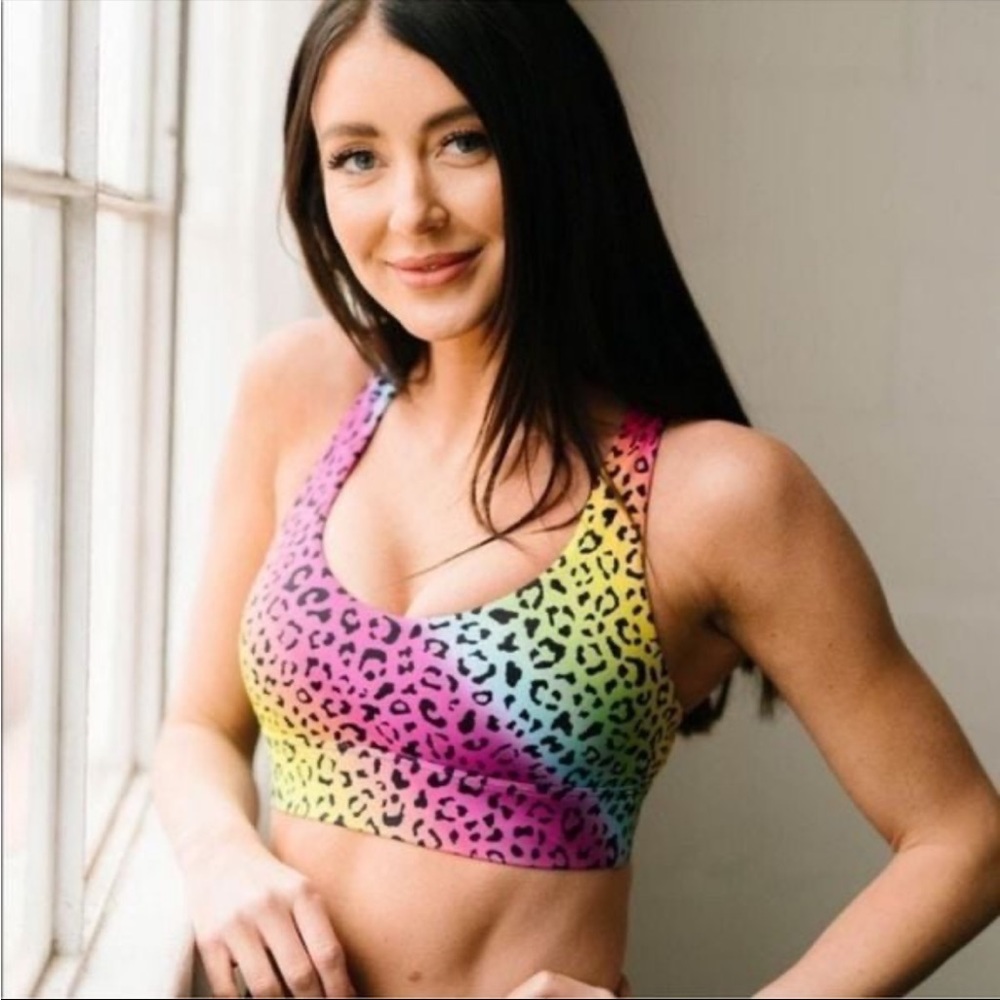 ZYIA Rainbow Leopard Animal Print Light n Tight Sports Strappy Bra Size Small